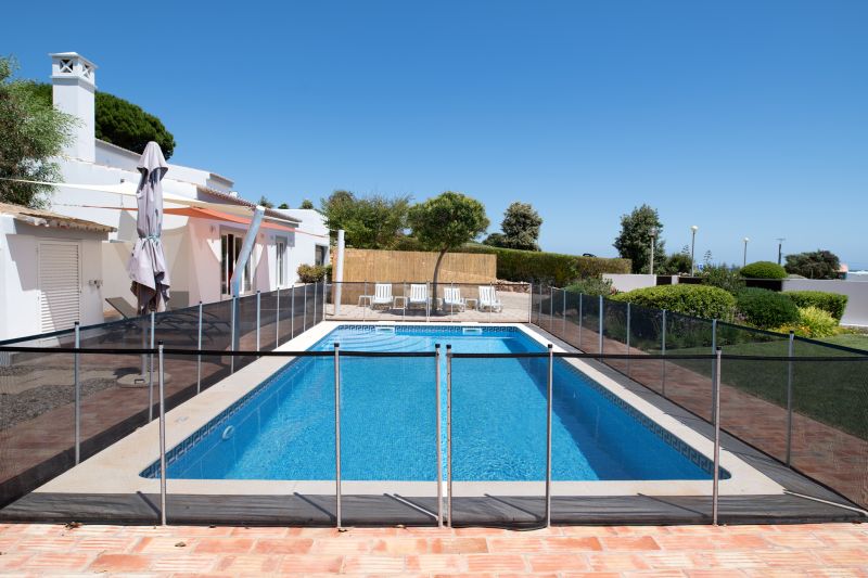 Pool Fencing Service