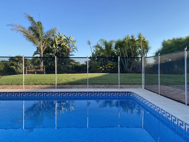 Pool Fencing Service