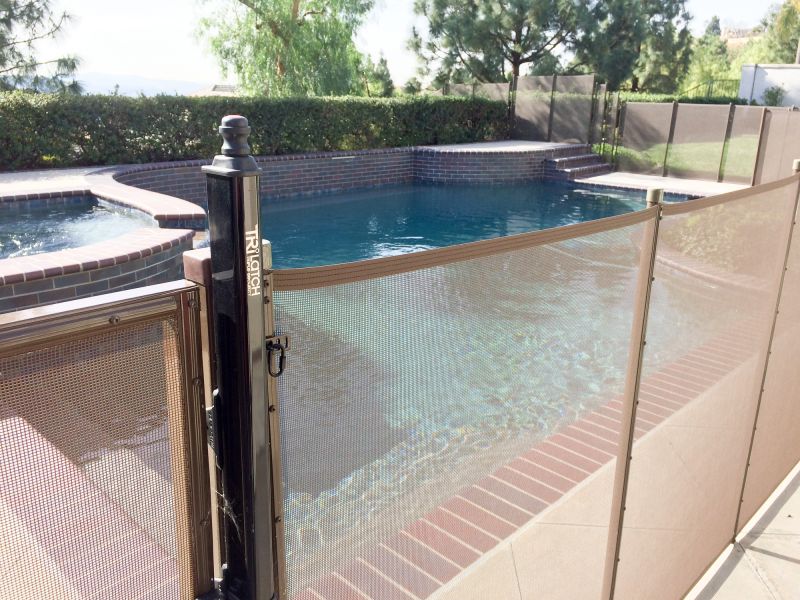 Pool Fencing Service
